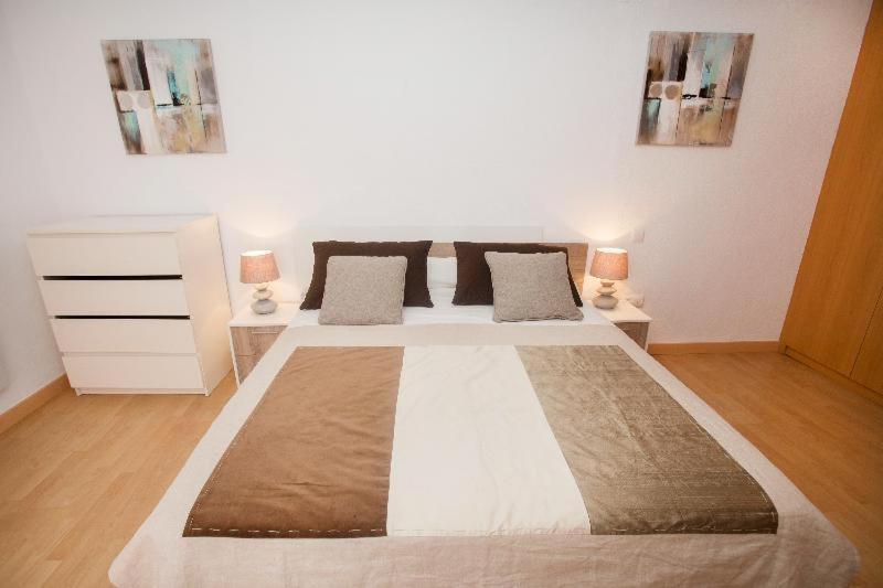 Apartamentos Soho Boutique Plaza Mayor Caces الغرفة الصورة
