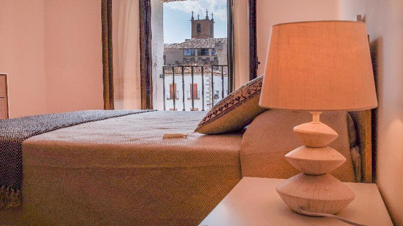 Apartamentos Soho Boutique Plaza Mayor Caces الغرفة الصورة